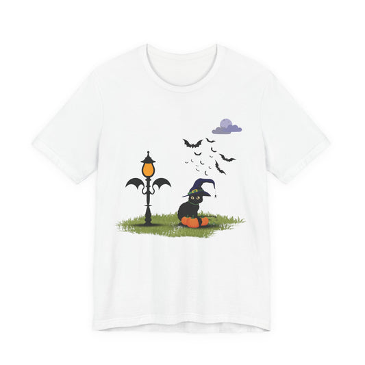 Spooky Cat Halloween T-Shirt – Cute Witch Cat Night Illustration